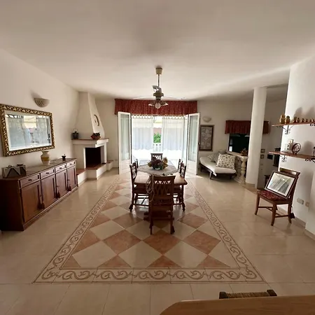 Casa Lalla 마리나디만카베르사